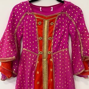 Stunning Jasmine from latest movie! Like new. Sz 9/10